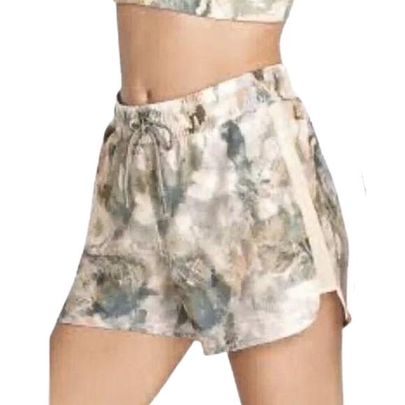 Johnny Was Calme Women's Medium Abstract Beige Running Shorts Elements NWT - Picture 1 of 12